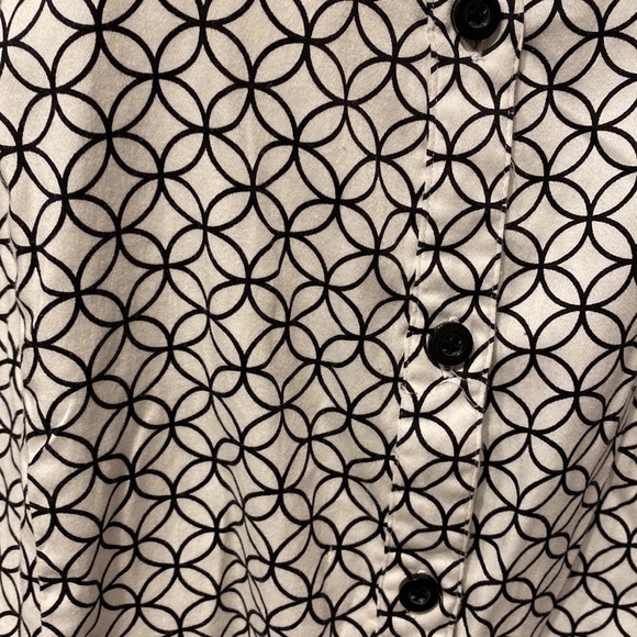 O womens Catherine’s casual long sleeve stretch button up plus size shirt 2X - Picture 2 of 4